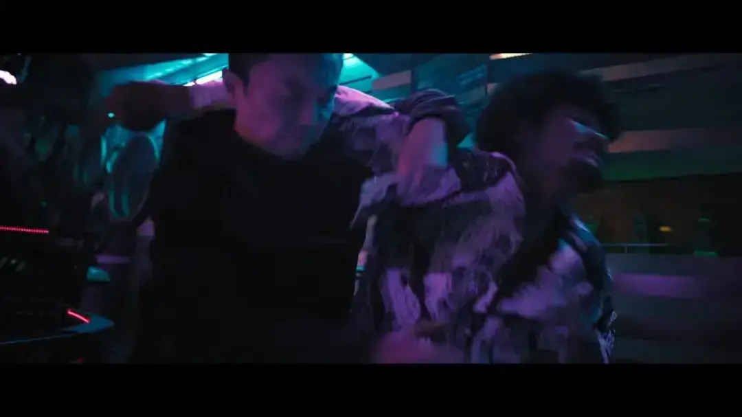 《火遮眼》HD高清中字未删减版在线观看-谢苗主演动作片《火遮眼》1080P完整版免费播放-迅雷BT种子磁力链接下载
